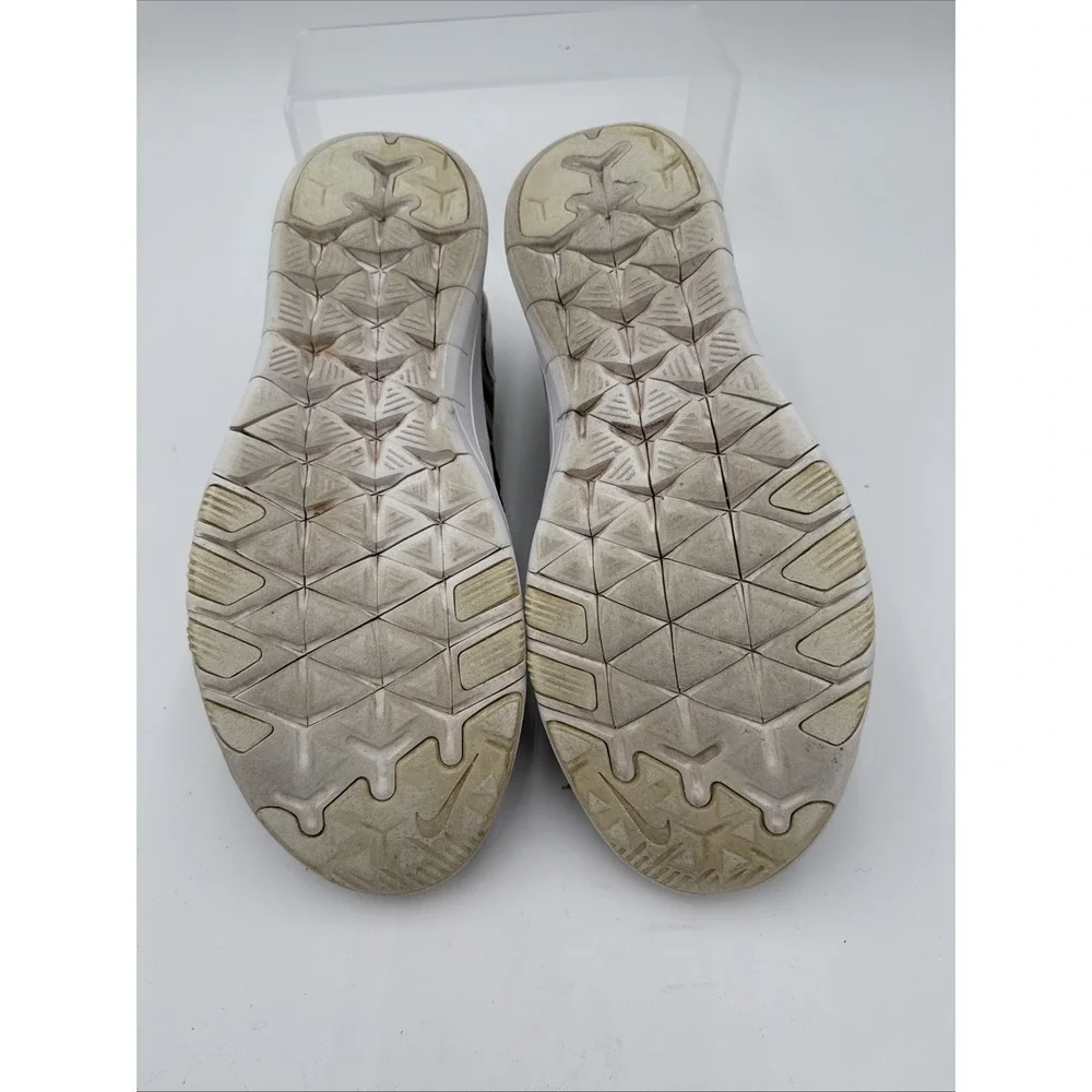 Nike Free TR 7 Shoes Womens Size 10- Training‎ Just Do It 924592-001 Sneakers